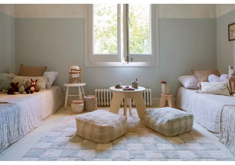 Világoskék gyerek puff Vichy Blue Sage – Lorena Canals