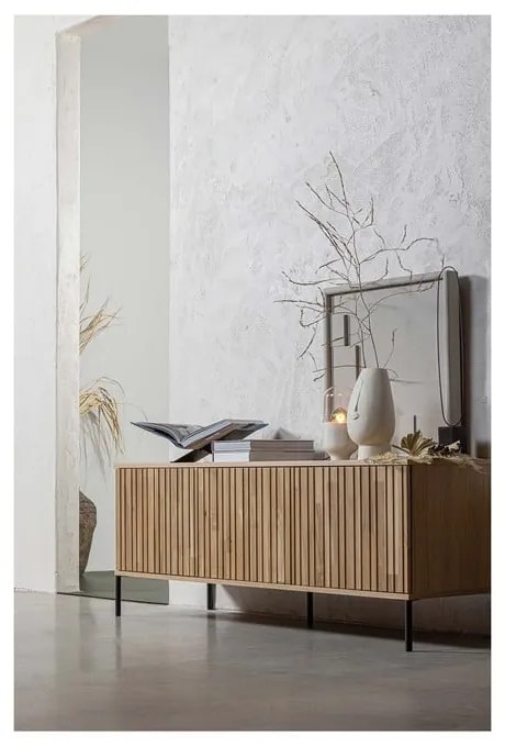 Natúr színű TV-állvány tölgyfa dekorral 150x56x44 cm Gravure – WOOOD