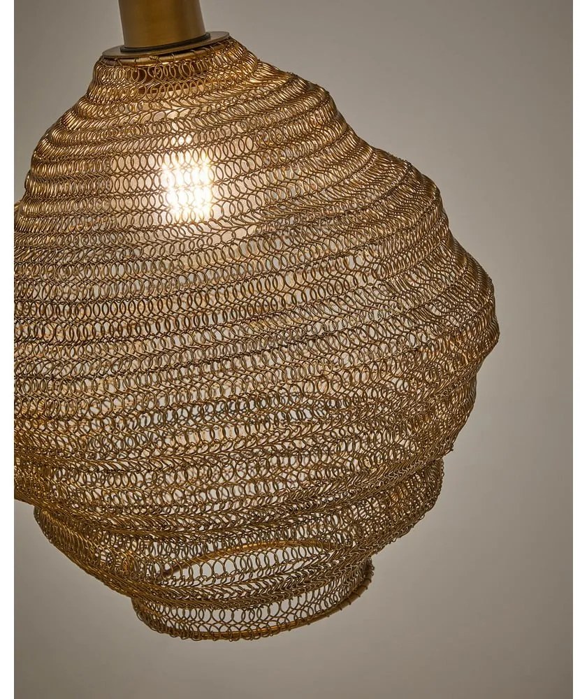 Aranyszínű függőlámpa fém búrával ø 30 cm Sarraco – Kave Home