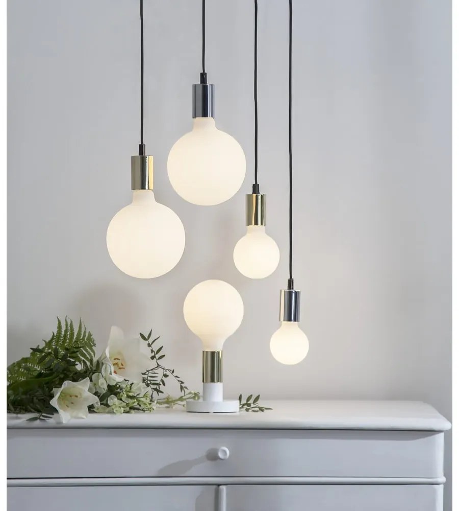 Meleg színű LED szabályozható izzó E27, 5 W – Star Trading