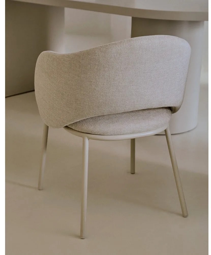 Krémszínű kárpitozott étkezőfotel Maina – Kave Home