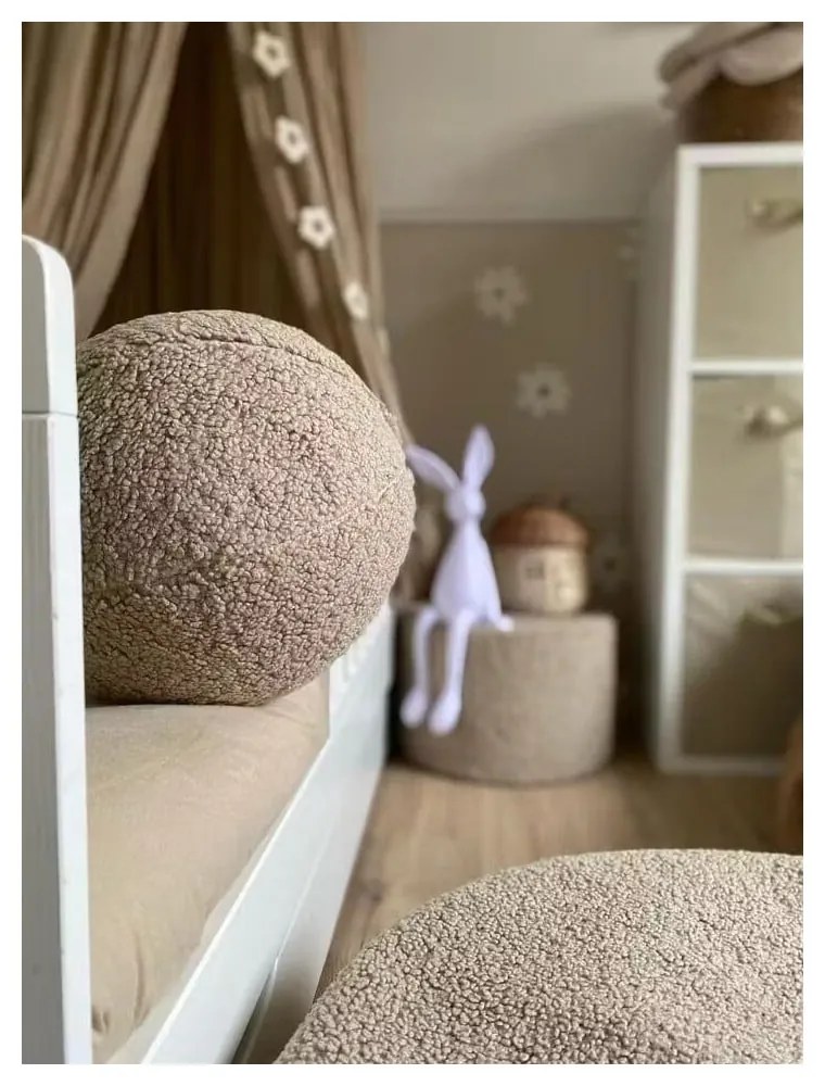 Világosbarna buklé párna gyerek kanapéhoz Ball – Wigiwama