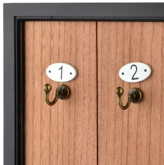 Fa fali kulcstartó 6 db számozott akasztóval