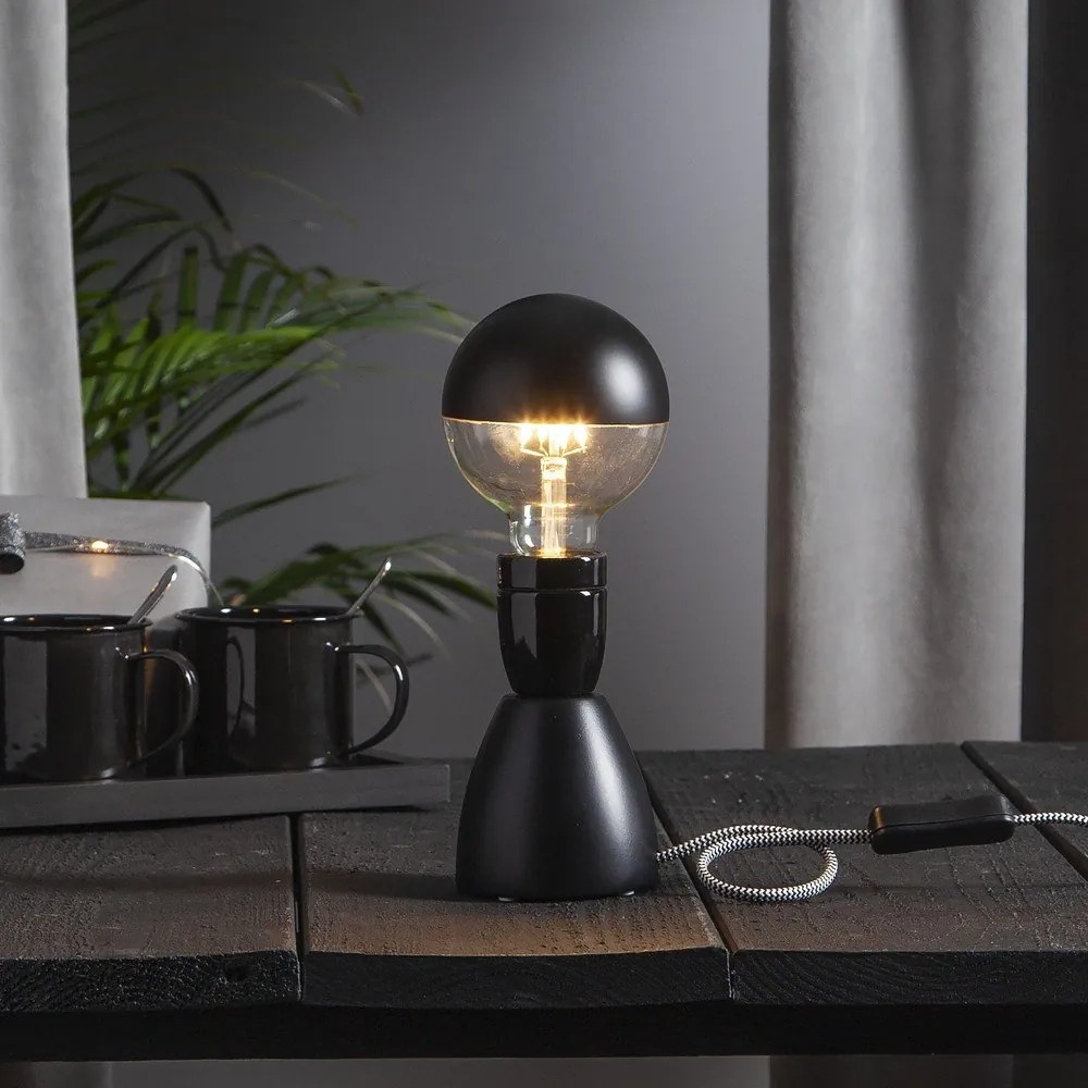 Meleg színű LED szabályozható izzó E27, 3 W – Star Trading