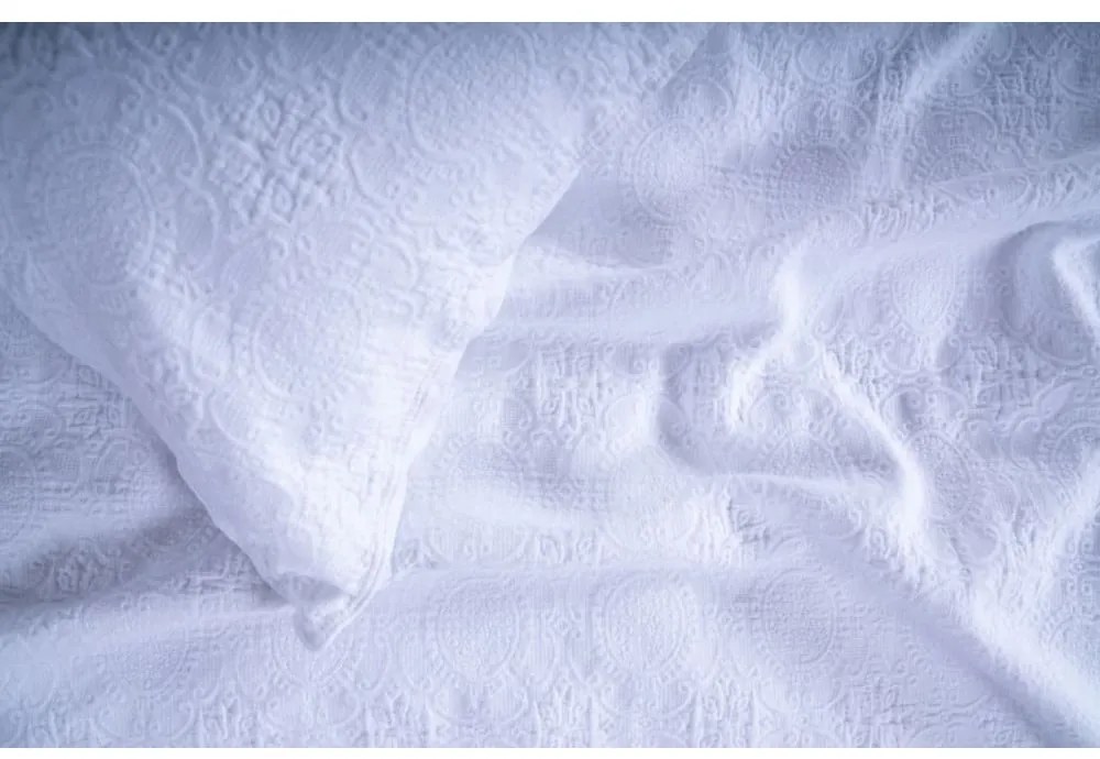 Fehér jacquard ágytakaró és párnahuzat szett 240x260 cm Jacquard – Mila Home Luxury