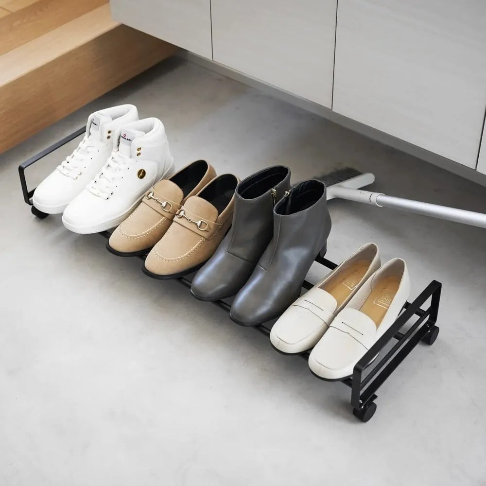 Fekete fém cipőtartó állvány 83,5x14,5x27,5 cm Tower – YAMAZAKI