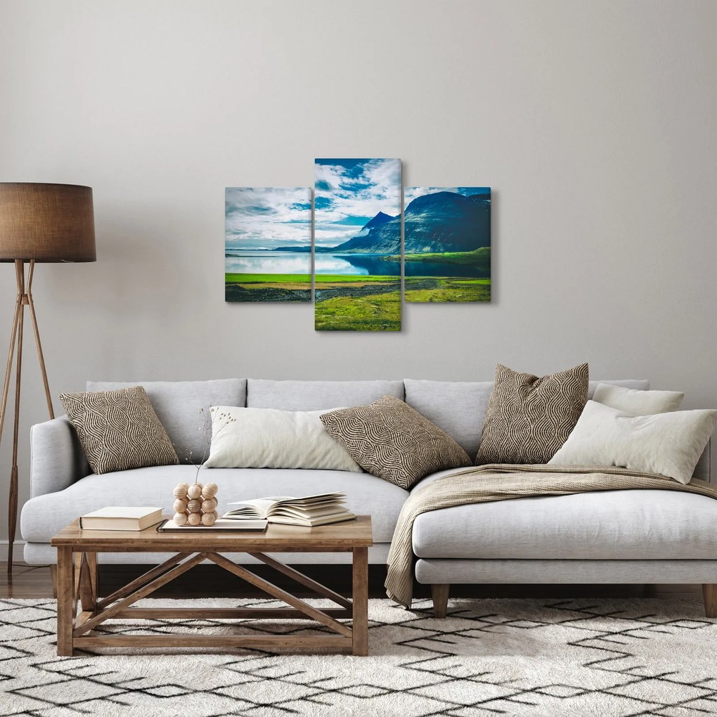 Egy tó hegyekkel képe (90x60 cm)