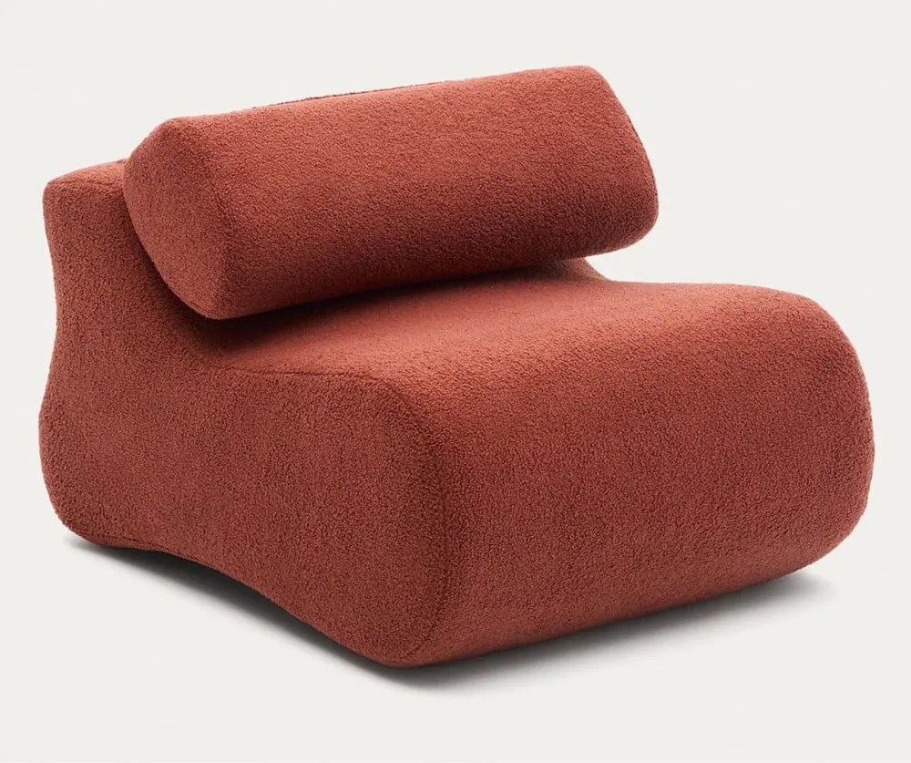 Terrakotta színű buklé fotel Club – Kave Home