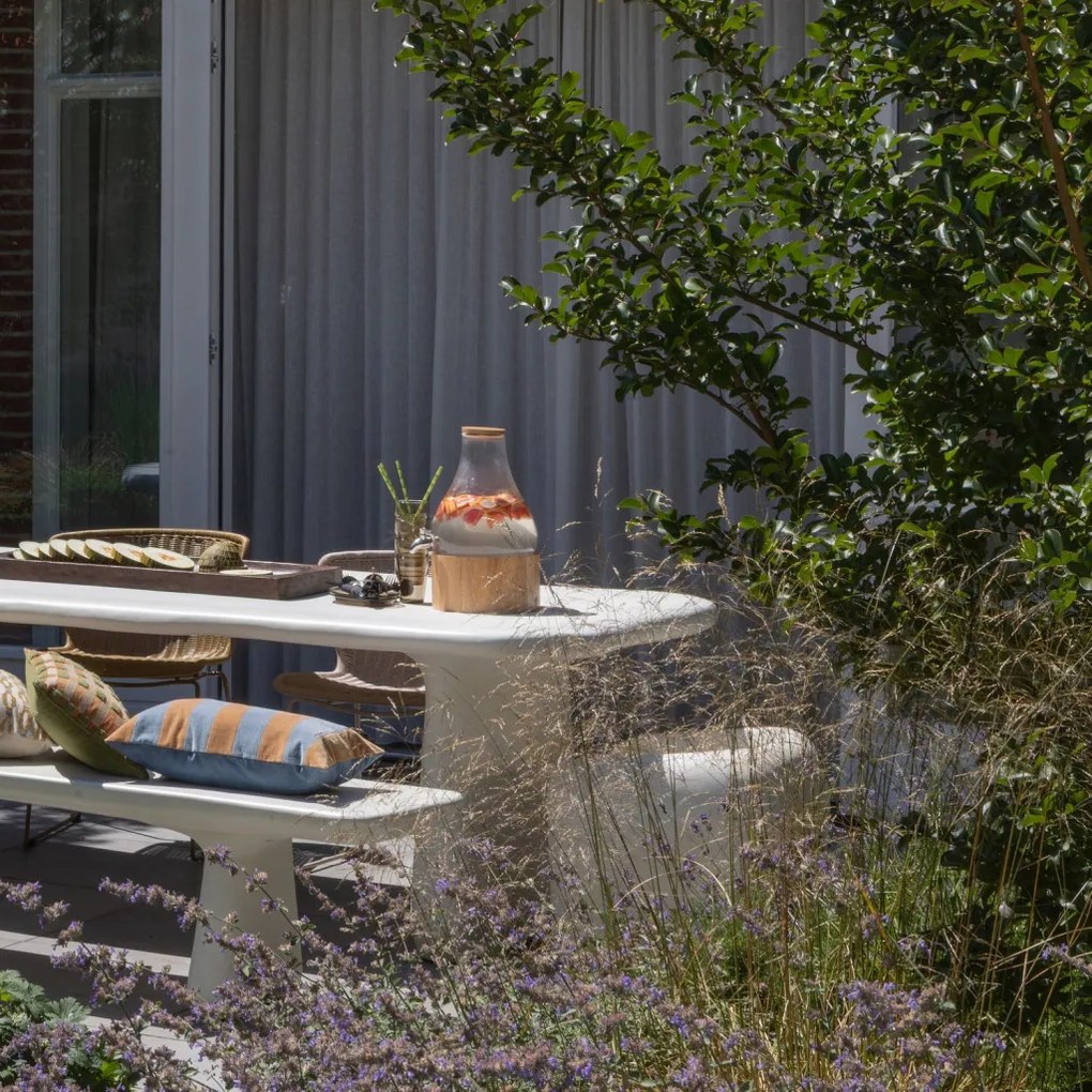 Loggia kerti étkezőasztal