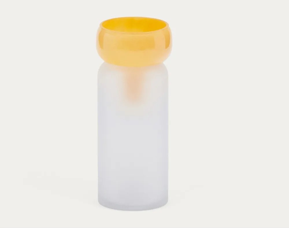 Sárga üveg váza (magasság 30,5 cm) Kelse – Kave Home