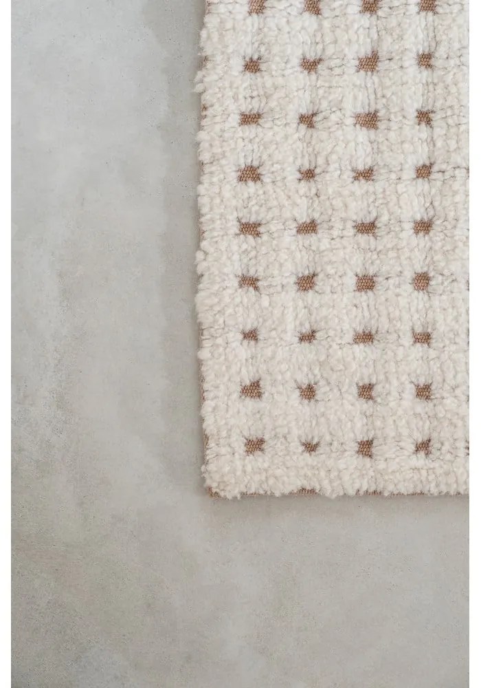 Elefántcsont színű mosható-kézi szövésű gyapjú szőnyeg 140x200 cm Unexpected Wool – Lorena Canals