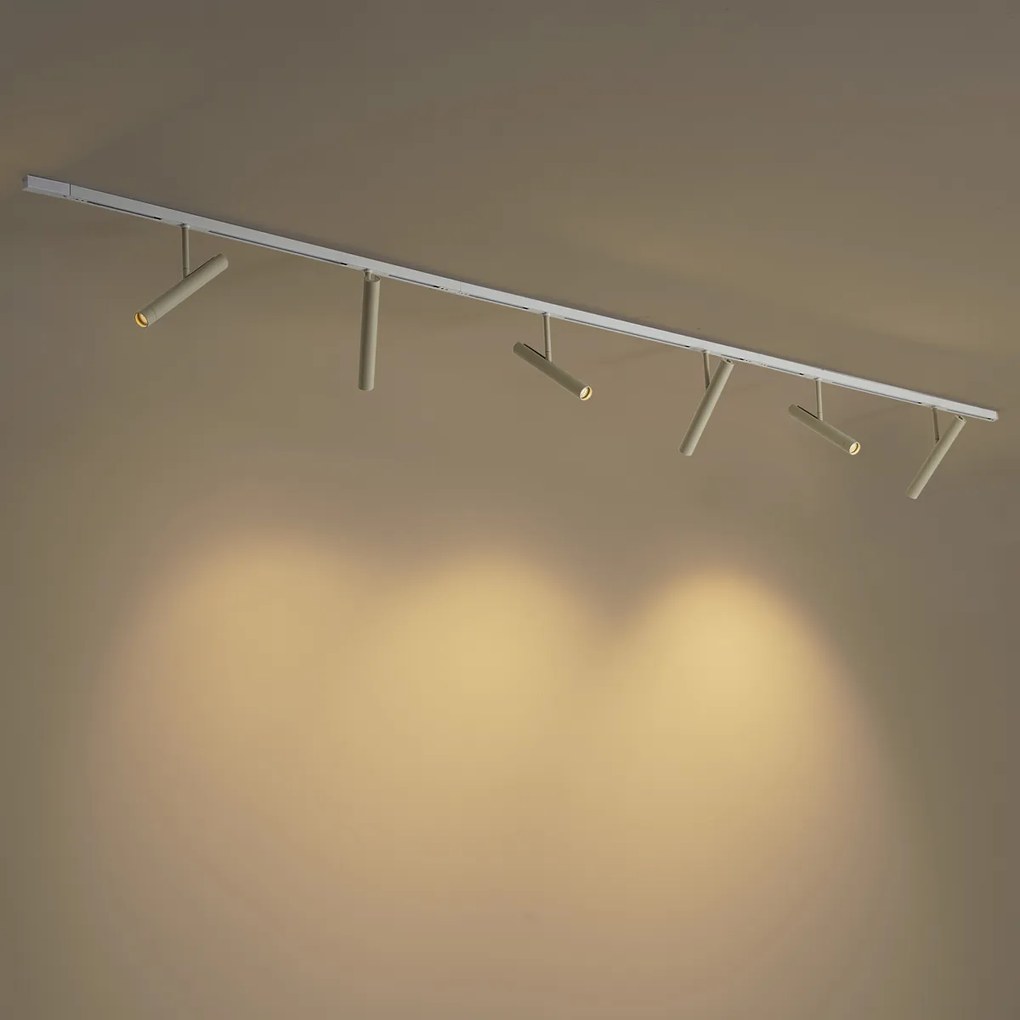 Modern sínrendszer fehér színben 6 bézs spotlámpával, 1 fázisú - Slimline Avery