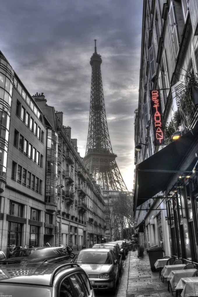 Poszter 30x45cm Eiffel-torony a Város utcából, Assaf Frank