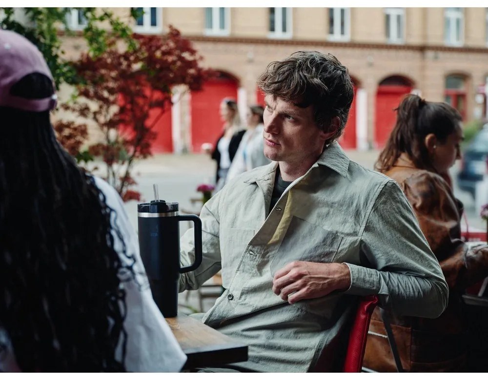 Fekete rozsdamentes acél termosz szívószállal 1,18 l Quencher H2.0 FlowState Tumbler Black – Stanley