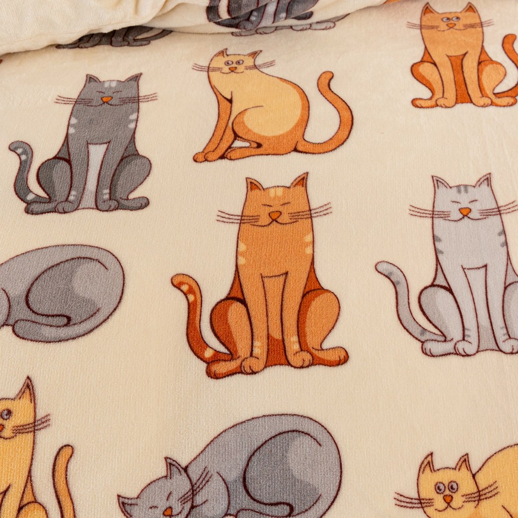 Mikroszálas ágynemű COLORED CATS krém színben Ágyneműhuzat mérete: 2 db 70 x 90 cm | 200 x 220 cm