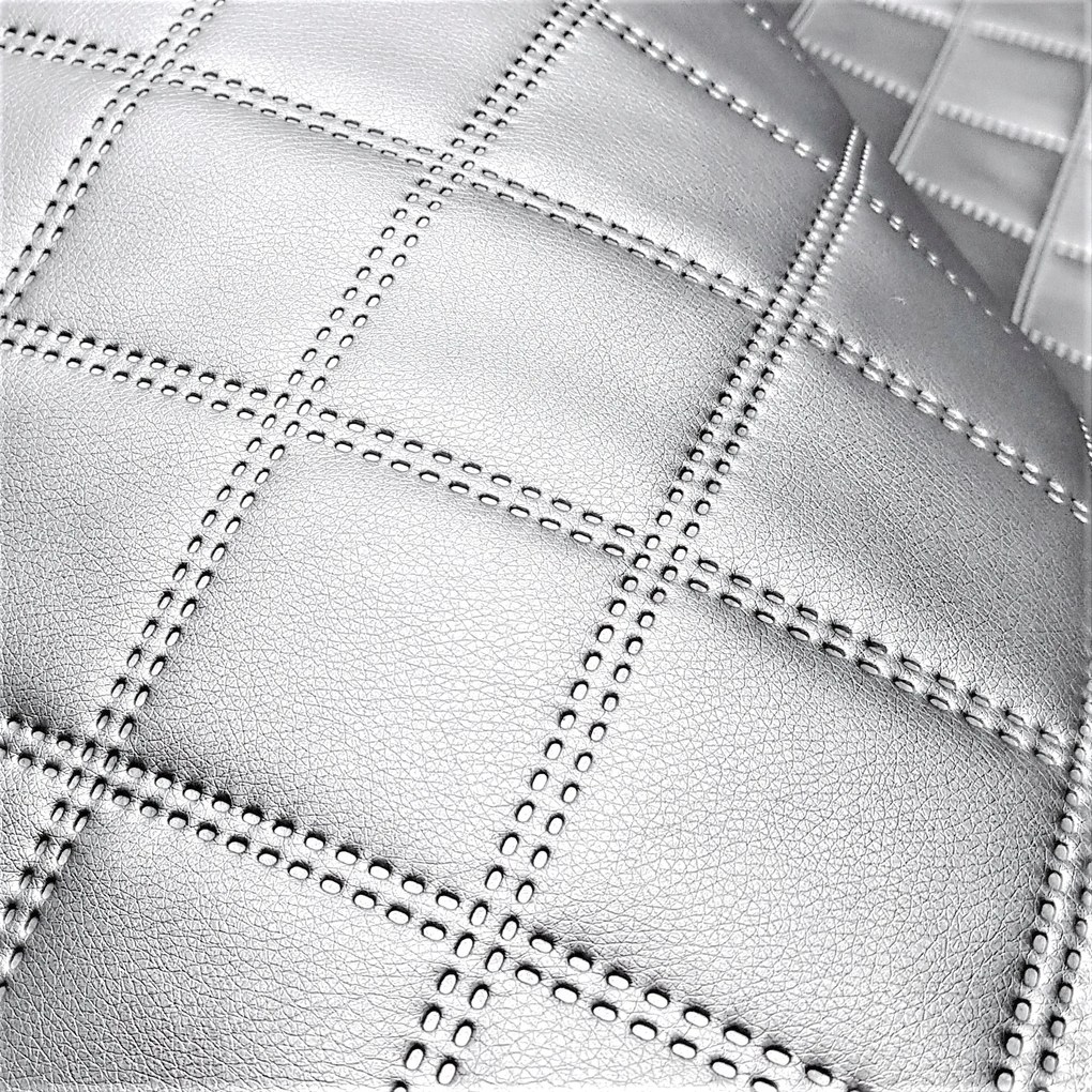 Ezüst színű steppelt ökobőr dekorpanel 7x7cm Fali kárpit