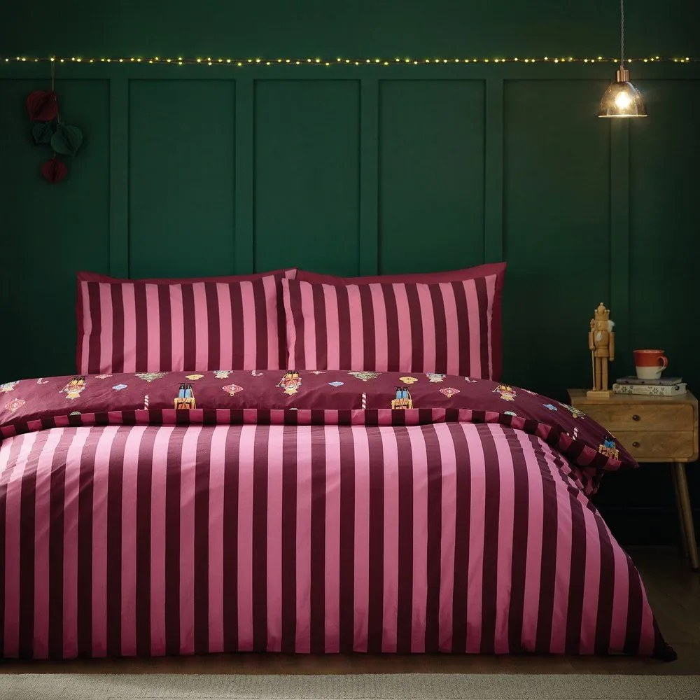 Rózsaszín-lila kétszemélyes ágyneműhuzat 200x200 cm Nutcracker Stripe – Catherine Lansfield