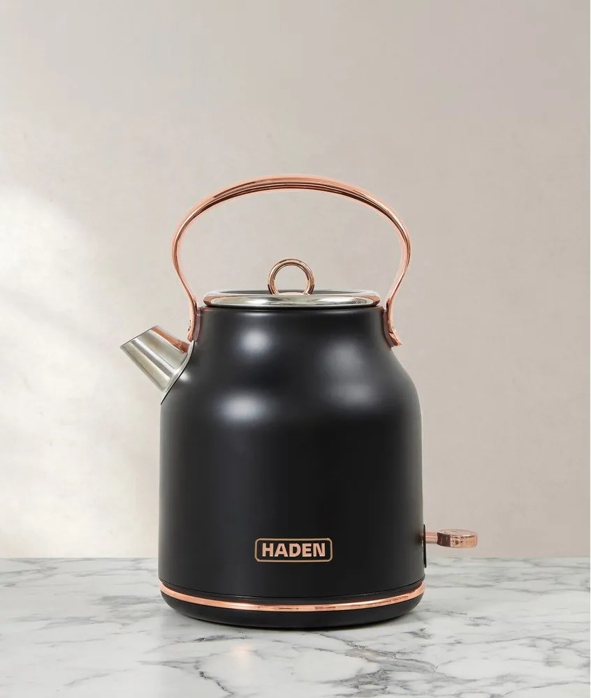 Fekete vízforraló 1,7 l Heritage – Haden