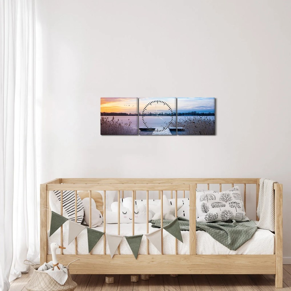 Kép - Befagyott tó, Ełk, Mazury, Lengyelország (órával) (90x30 cm)