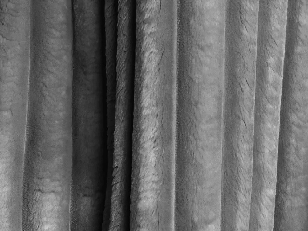 Szürke kordbársony kinyitható-tárolóhelyes kanapé 252 cm Kona – Makamii