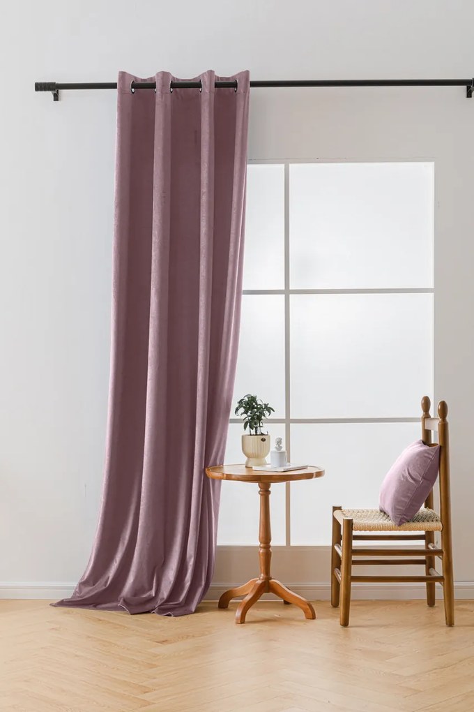 Világoslila VELVET sötétítő függöny 140x270 cm Felfüggesztés: Hullámos sínszalag