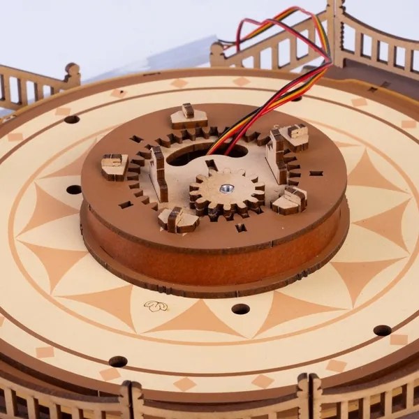 RoboTime - 3D puzzle zenélő doboz Klasszikus körhinta 5V