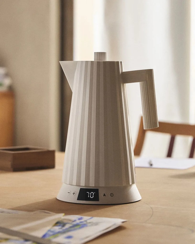 Plissé 1,7 literes elektromos vízforraló vízhőmérséklet-szabályozással, fehér - Alessi