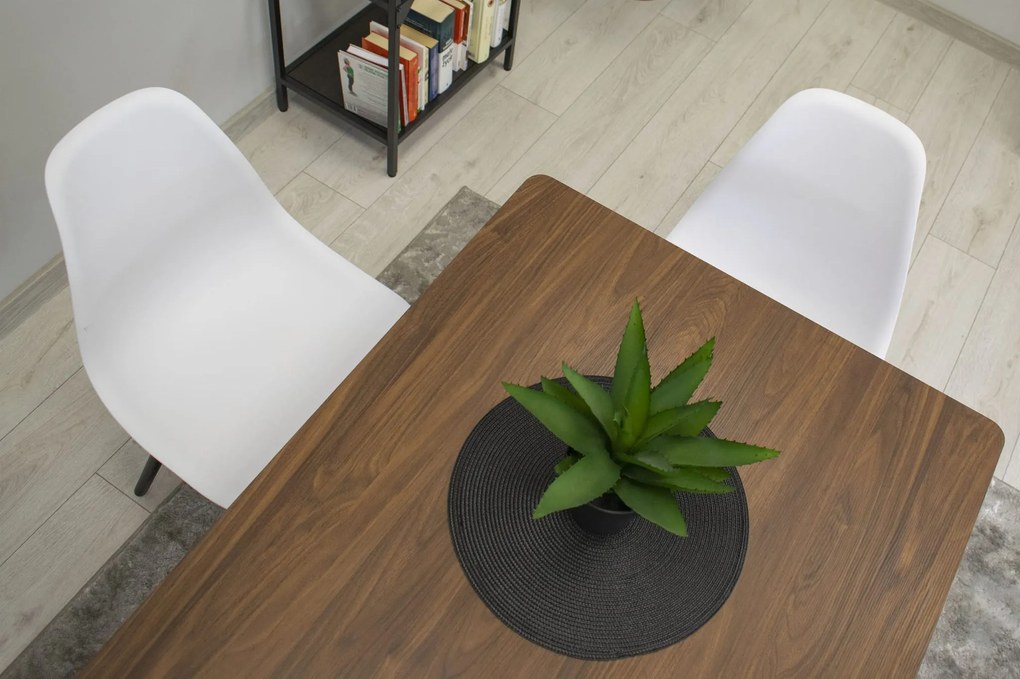 Akció Fehér OSAKA szék fekete lábakkal II. osztály