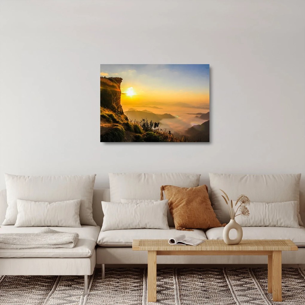 Egy völgy képe a reggeli ködben (üvegen) (70x50 cm)