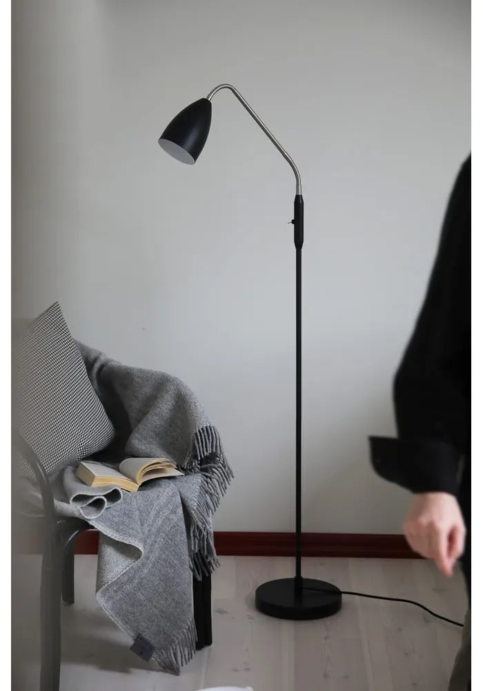 Fekete LED dimmelhető állólámpa fém búrával (magasság 140 cm) Patro – Markslöjd