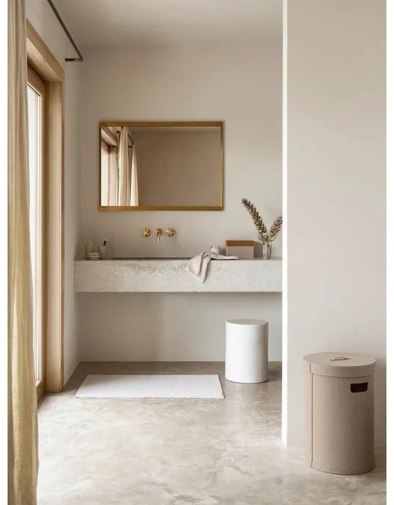 Krémszínű poligyanta szappanadagoló 300 ml Kua – Blomus