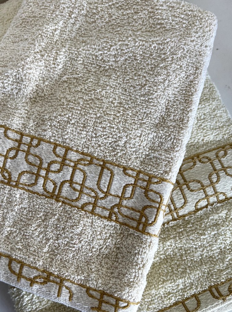 KOCKA frottír törülköző - bézs színű A törülközők mérete: Törülköző 70x140 cm