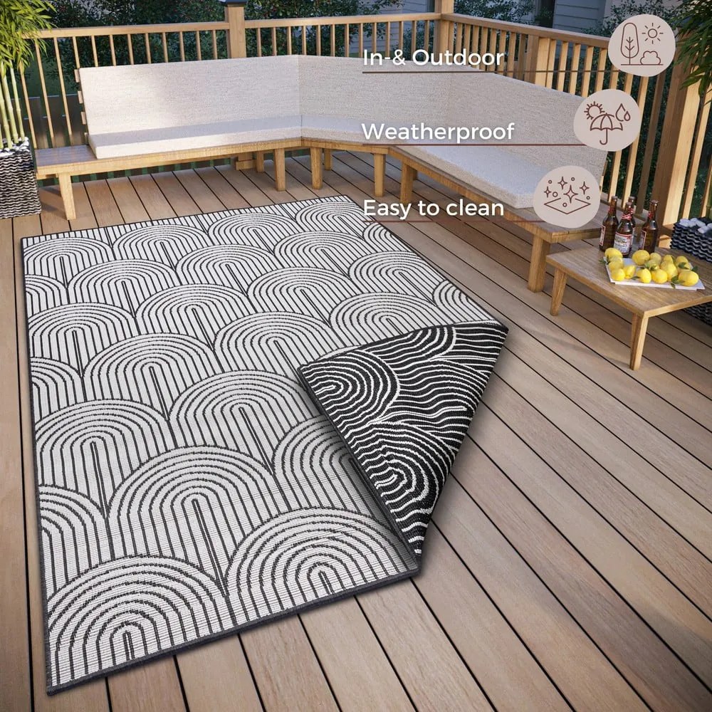 Fekete-fehér kültéri szőnyeg 80x150 cm Pangli Black – Hanse Home