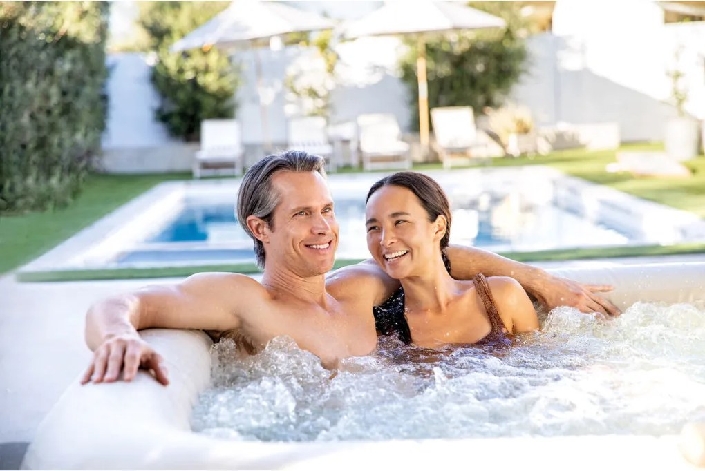 Jacuzzi, INTEX Chevron Deluxe Square S2, 175 x 175 x 71 cm, chevron mintás, 4 személyes, 140 buborékfúvókás, sósvizes rendszer, mobilalkalmazás vezérlés (28446)