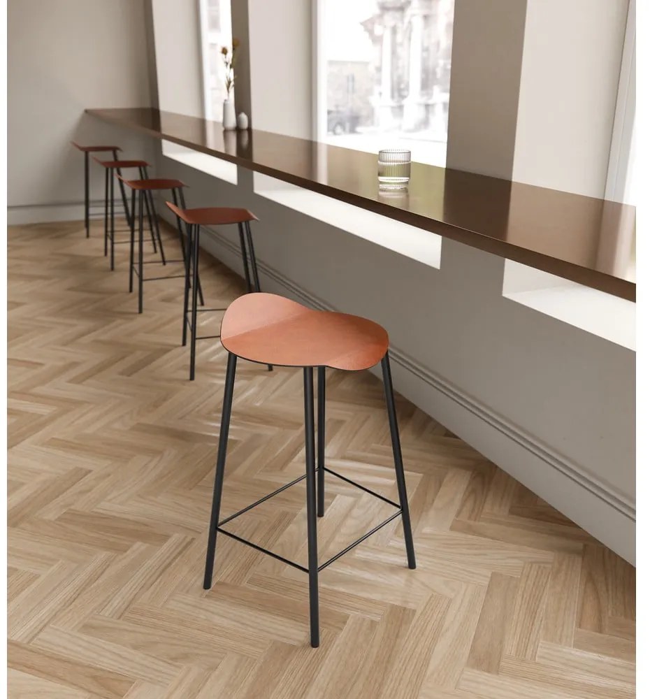 Konyakbarna bőr bárszék Flamingo Bull – LIND DNA