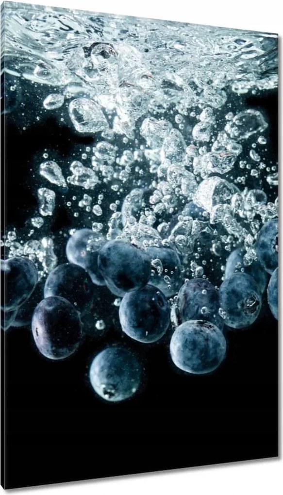 Vászonkép 80x120 Áfonya a vízbe esik