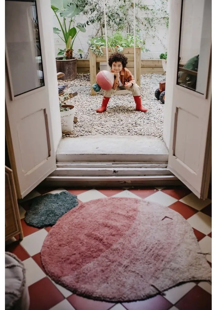 Rózsaszín mosható kézi szövésű pamut gyerek szőnyeg 100x150 cm Ramona the Radish – Lorena Canals