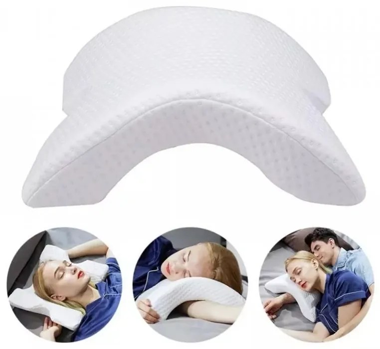 Ergonomikus párna hellyel a karnak