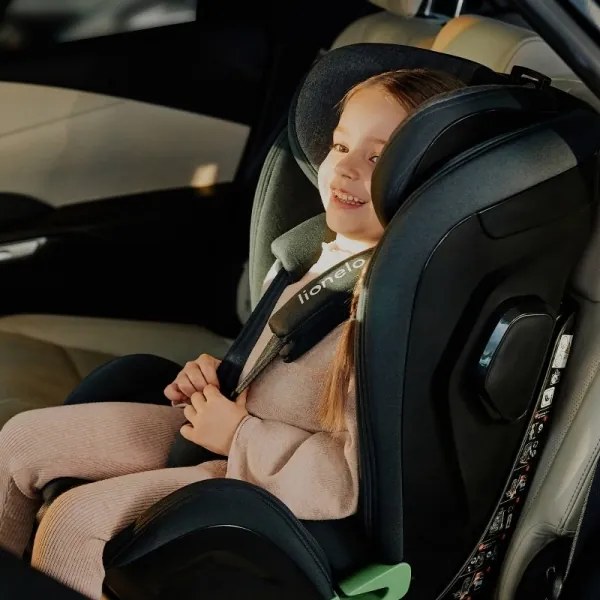 Lionelo - HARPER i-Size forgatható autósülés bázissal, 76–150 cm, fekete karbon