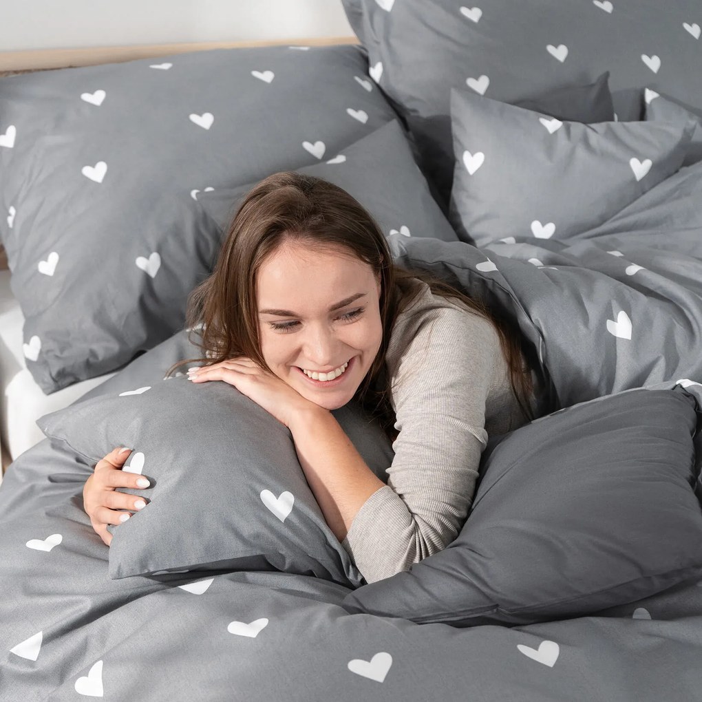 Goldea pamut ágyneműhuzat - szívecskék, szürke alapon 140 x 220 és 70 x 90 cm