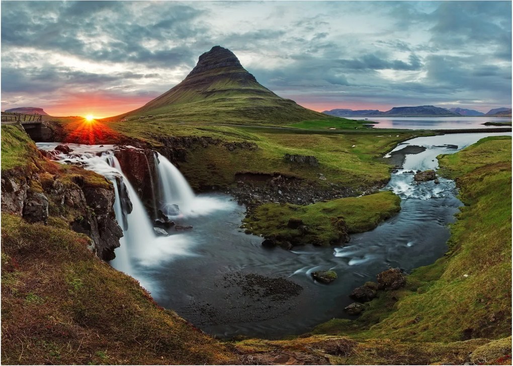 Üveg kép - Kirkjufell naplementében (70x50 cm)