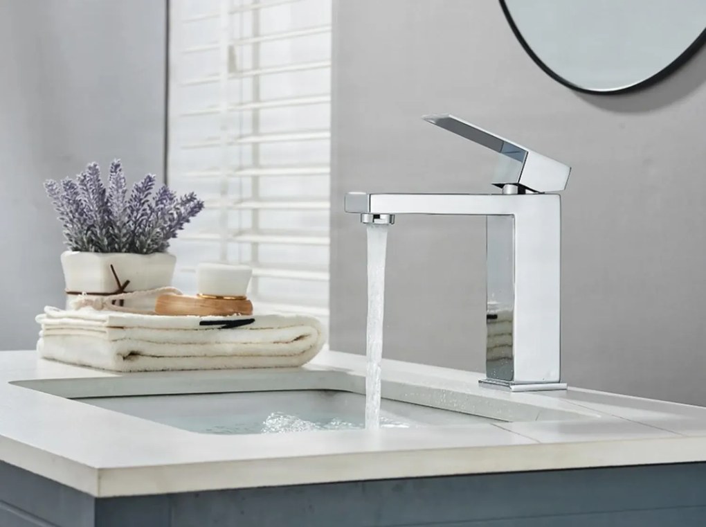 Álló mosdócsaptelep EYN BS1103 sárgaréz testtel, több színváltozatban — 16 cm — Króm