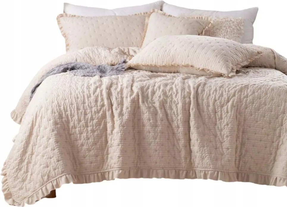 Dekoratív ágytakaró bordázott szerkezettel Amour 160x220 bézs, fodros