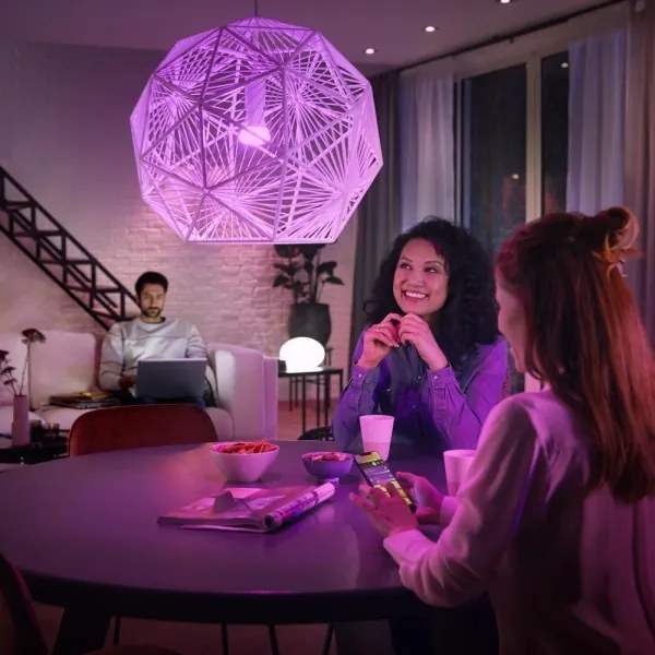 Philips Hue WACA kezdőkészlet – 3× E27/9W, 2000–6500 K + Hue Bridge és fényerőszabályzó kapcsoló