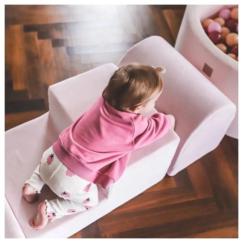 Szürke bársony habszivacs játszótér 4 db-os magasság 30 cm 225x90 cm Montessori – Meowbaby