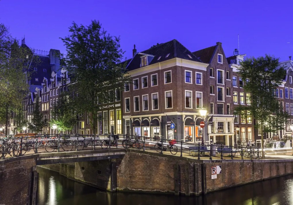 Poszter 100x70cm Csatorna Amszterdam városon át, Assaf Frank