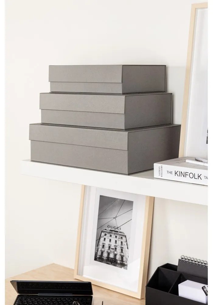 Szürke fedeles karton tárolódoboz szett 3 db-os 42,5x29,5x13 cm Kian Paper Laminate – Bigso