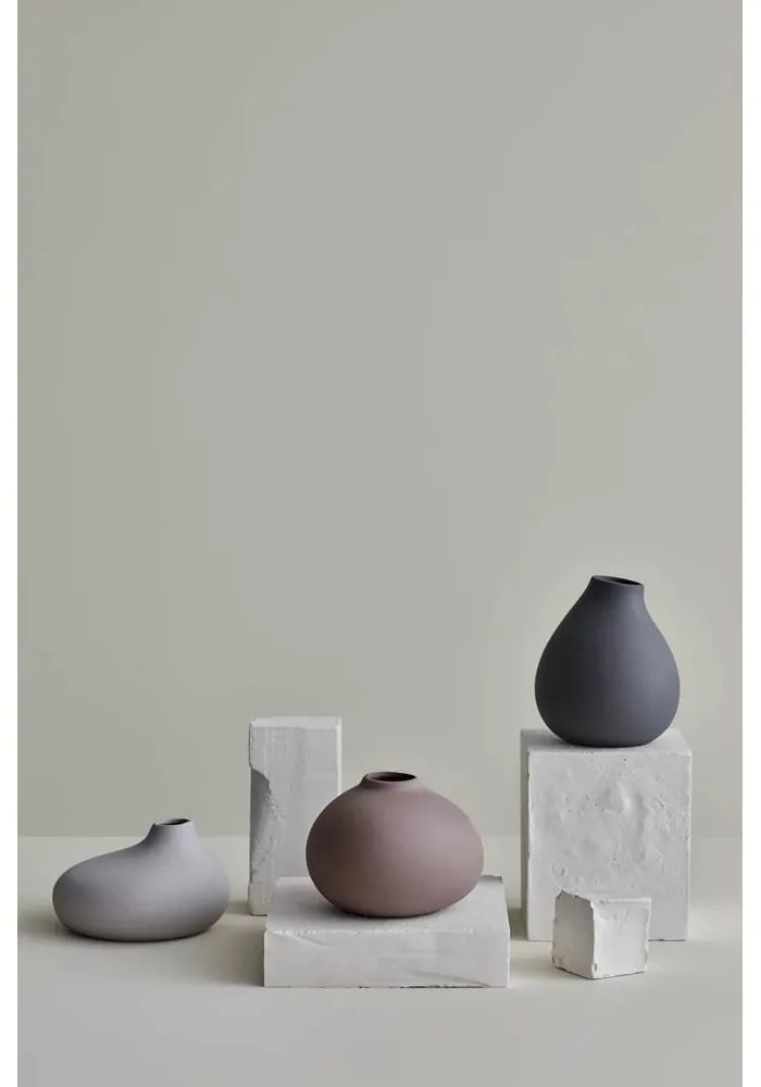 Sötétszürke porcelán váza (magasság 17 cm) Nona – Blomus