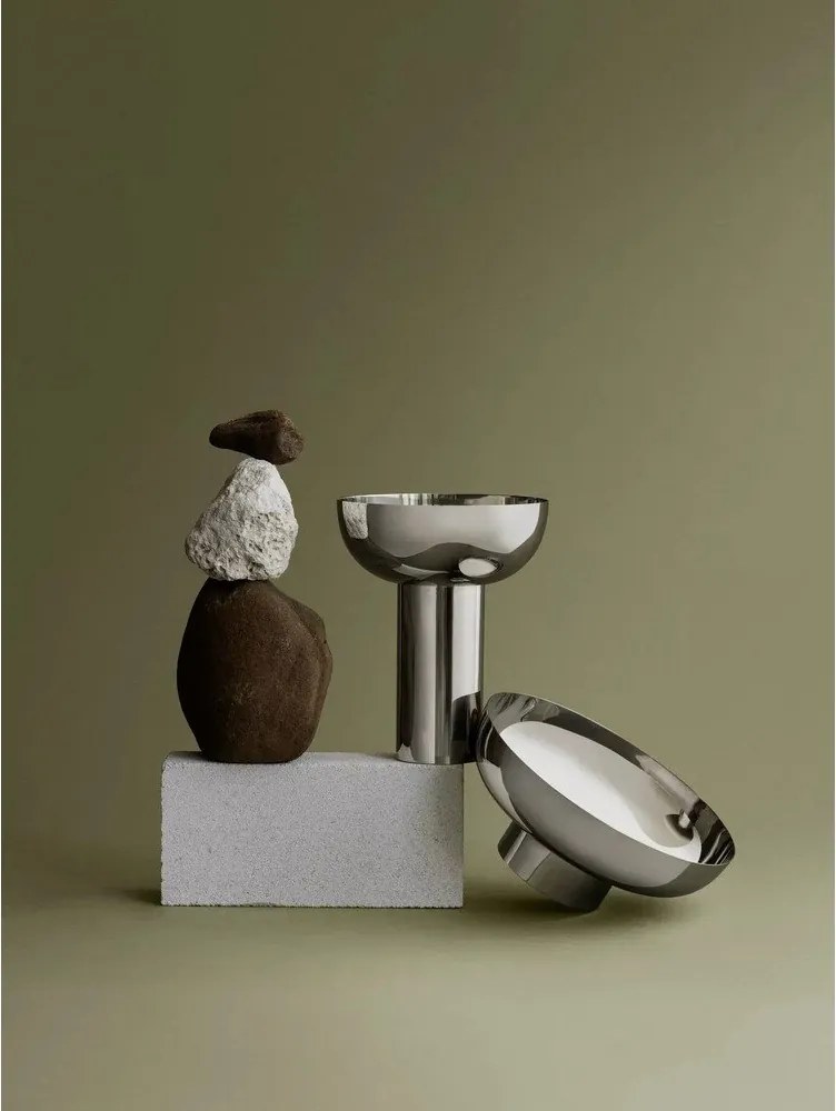 Ezüstszínű rozsdamentes acél váza (magasság 21 cm) Miyabi – Blomus