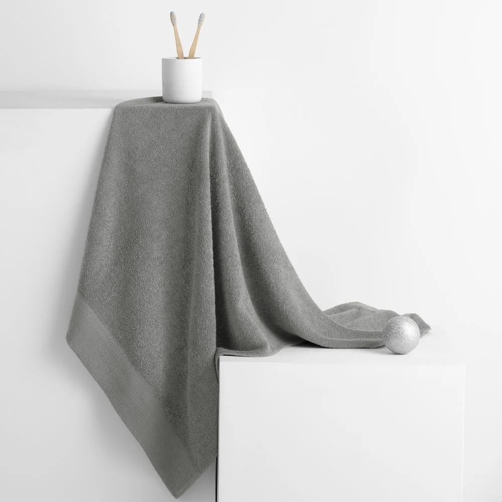 Szürke frottír pamut fürdőlepedő 70x140 cm Amari – Restilo